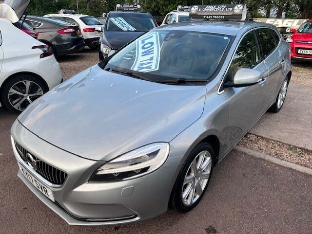 Volvo V40 D4 Inscription KY17SVR #3