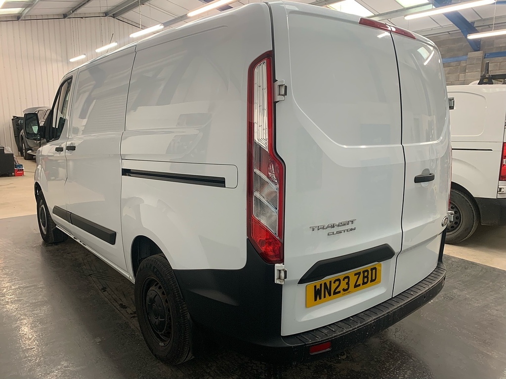 Ford Transit Custom 300 Ecoblue Leader U3118 Ulez WN23ZBD White #5