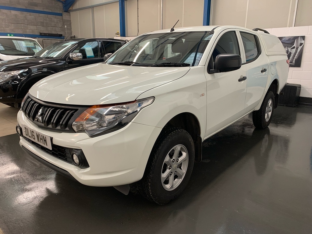Mitsubishi L200 Di-d Dc 4Life U3122 White #3