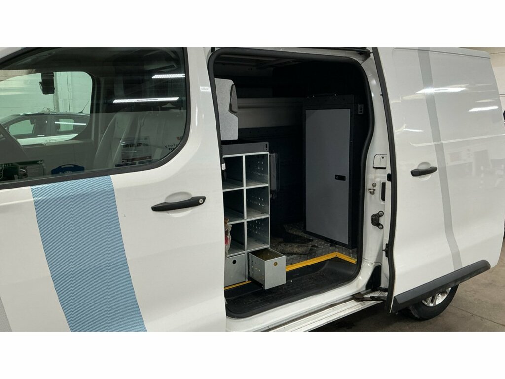 Vauxhall Vivaro Turbo D 3100 Dynamic U3126 Ulez White #3