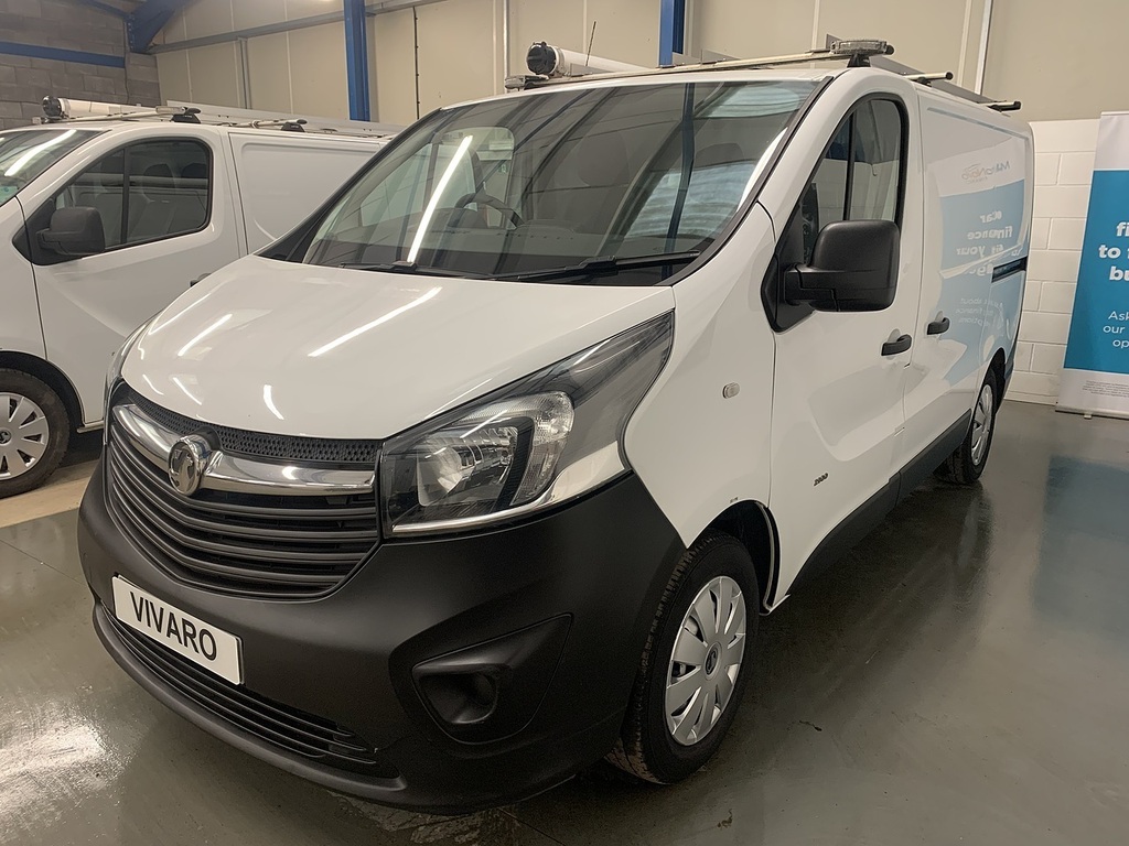 Vauxhall Vivaro Cdti 2900 Ecoflex U3144 White #2