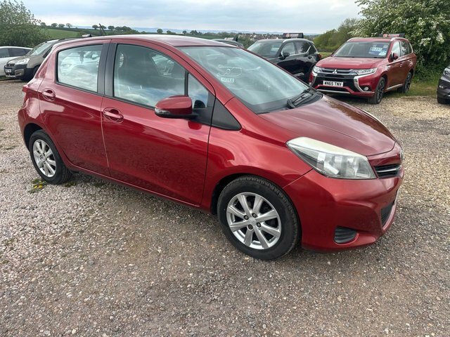 Toyota Yaris 1.33 Dual Vvt-i Icon Hatchback E FP14UKE Red #3