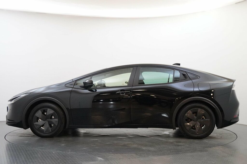 Toyota Prius 2.0 13.6Kwh Design Cvt Euro 6 Ss SM25XWC Black #4