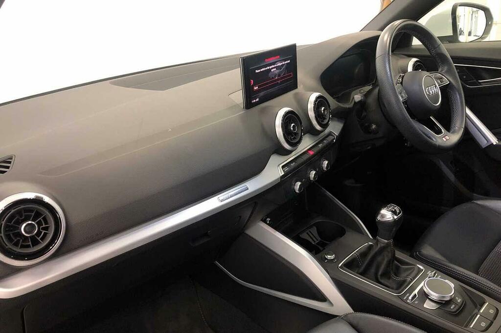 Audi Q2 S Line 35 Tfsi 150 Ps 6-Speed SK21HLA White #2