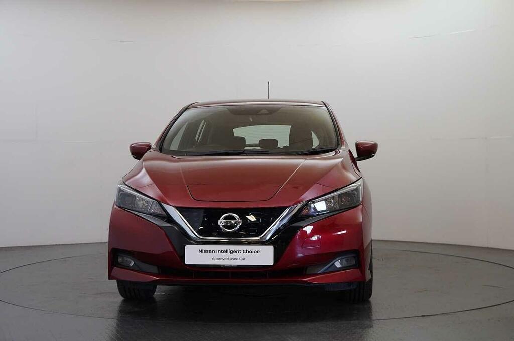 Nissan Leaf 40Kw Acenta With Rear View Camera And Apple PK71ELO Red #4