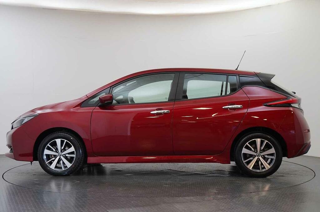 Nissan Leaf 40Kw Acenta With Rear View Camera And Apple PK71ELO Red #5