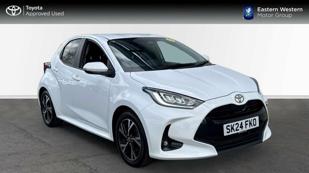 Toyota Yaris 1.5 Vvt-h Design E-cvt Euro 6 Ss White