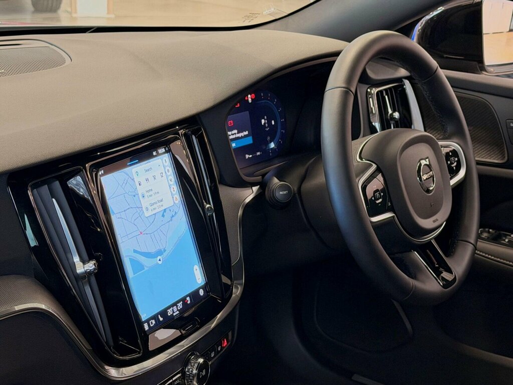 Volvo V60 2.0 B4 Mhev Ultra Dct Euro 6 Ss Grey #3