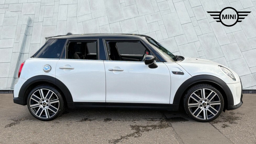 Mini Hatch 5-Door Hatch Cooper S Exclusive ST24HKY White #6