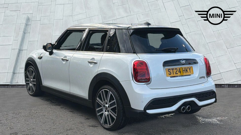 Mini Hatch 5-Door Hatch Cooper S Exclusive ST24HKY White #4
