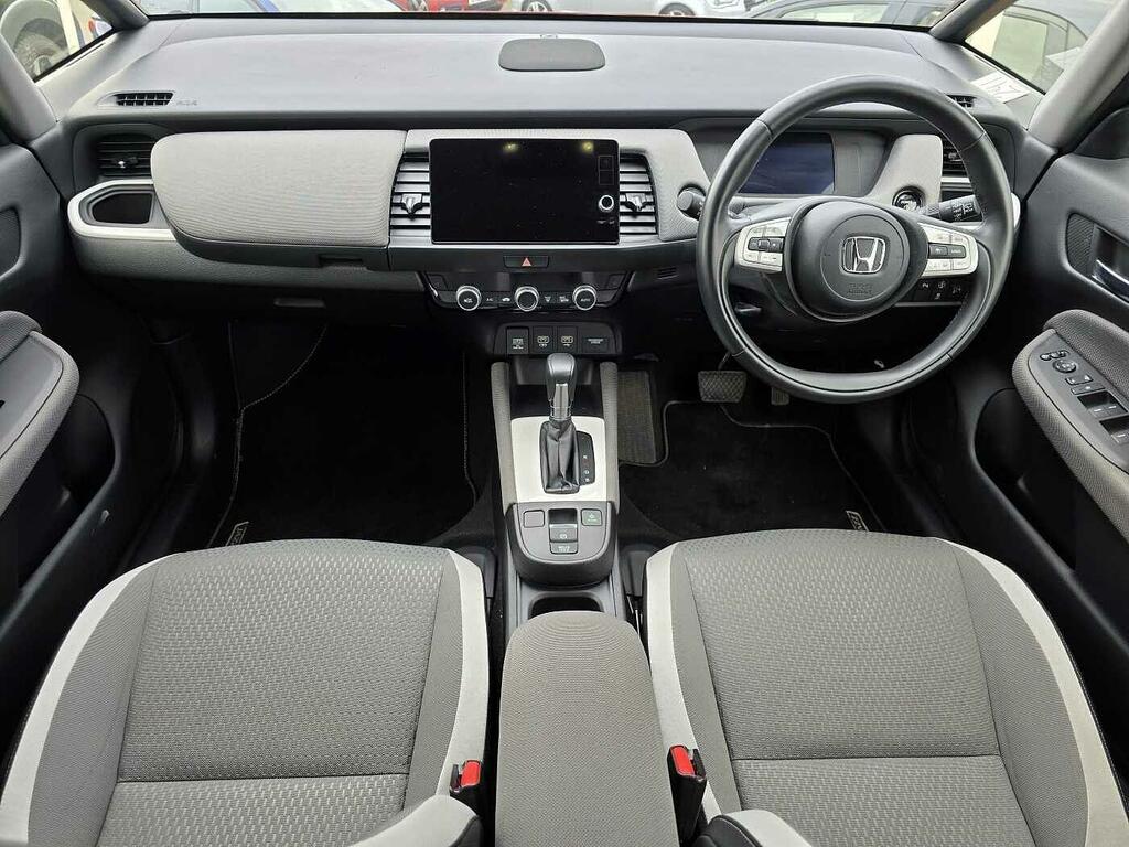 Honda Jazz 1.5 I-mmd Hybrid Crosstar Ex Ecvt SK23XNS Red #4