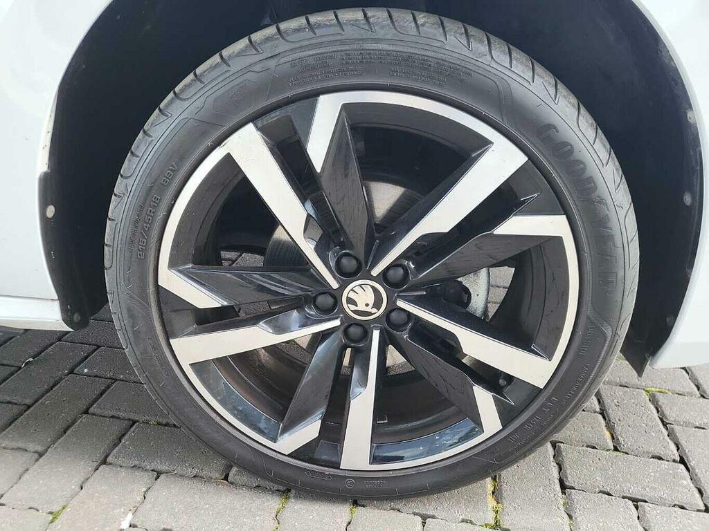 Skoda Kamiq 1.0 Tsi Monte Carlo Dsg MP24KFO White #5
