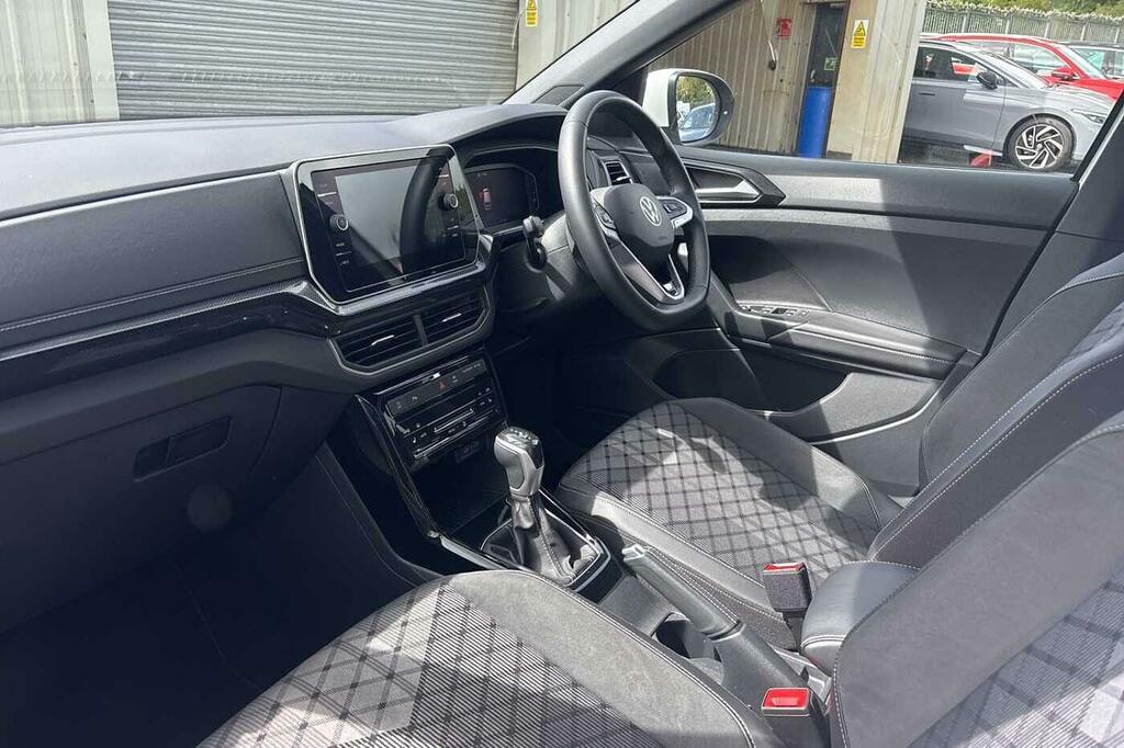 Volkswagen T-Cross 1.0 Tsi 115 R-line Dsg SH25ZTC White #2