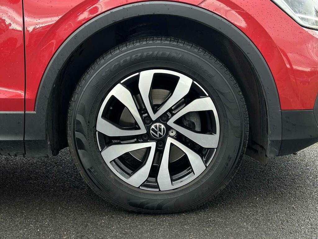 Volkswagen Tiguan 1.5 Tsi 150 Active Dsg VN22BZX Red #5