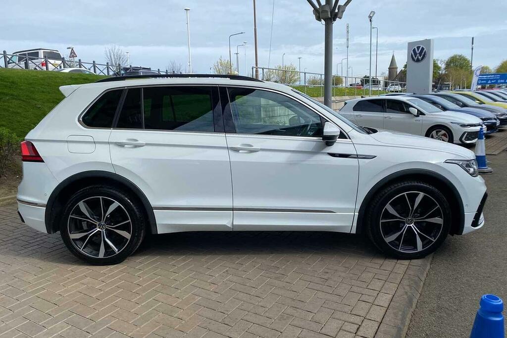 Volkswagen Tiguan 1.5 Tsi 150 R-line Dsg SA23NWB White #4