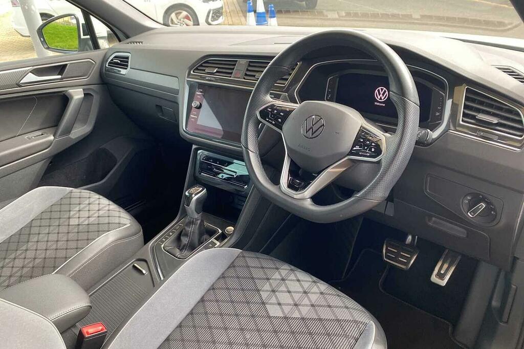 Volkswagen Tiguan 1.5 Tsi 150 R-line Dsg SA23NWB White #6
