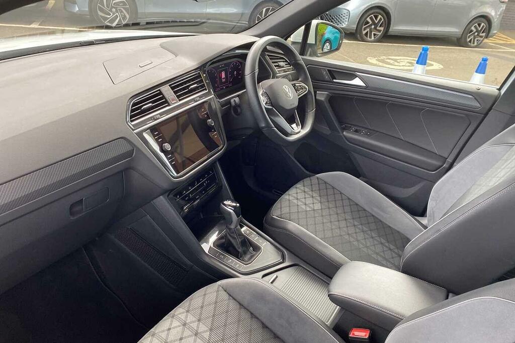 Volkswagen Tiguan 1.5 Tsi 150 R-line Dsg DC72AZF White #2
