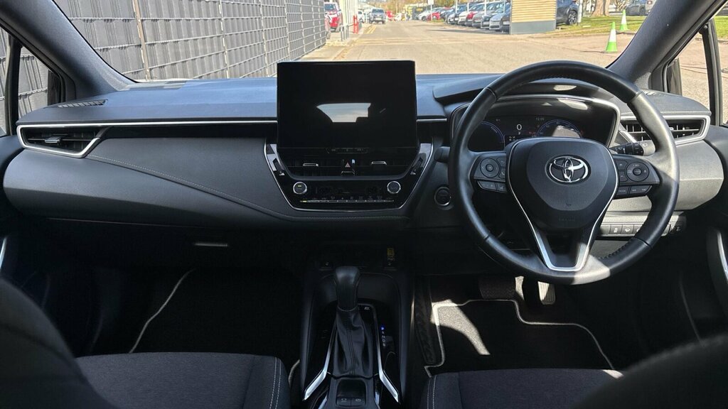 Toyota Corolla 1.8 Vvt-h Icon Touring Sports Cvt Euro 6 Ss FD74AXG Black #6