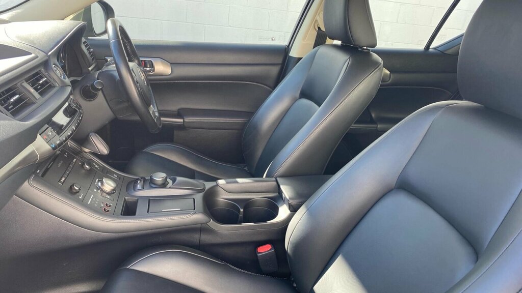 Lexus CT 1.8 200H Executive Edition Hatchback Hy SB17DHC Silver #6