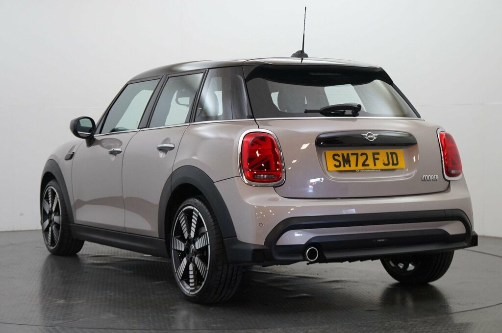 Mini Hatch 5-Door Hatch Cooper Exclusive SM72FJD Grey #3