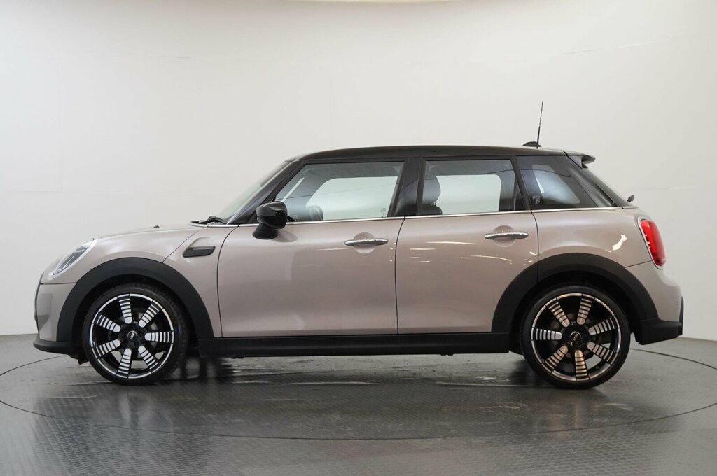 Mini Hatch 5-Door Hatch Cooper Exclusive SM72FJD Grey #4