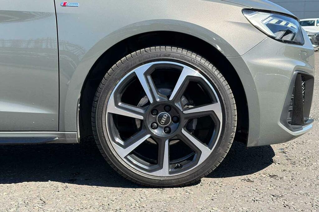 Audi A1 Black Edition 25 Tfsi 95 Ps S Tronic DE73NYA Grey #5