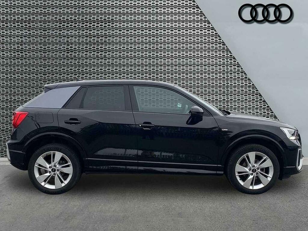 Audi Q2 S Line 35 Tfsi 150 Ps S Tronic GJ24WKN Black #4