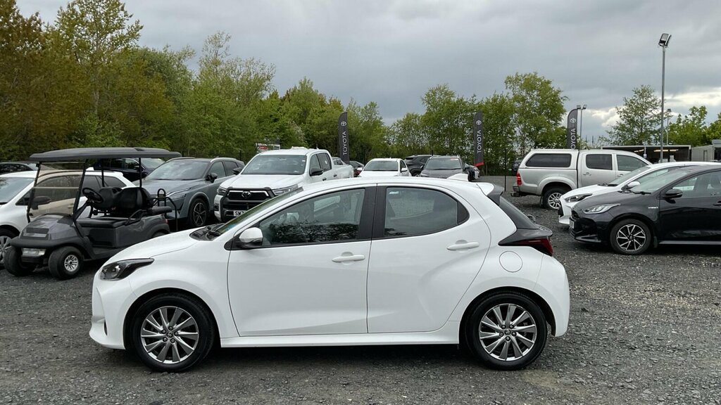 Toyota Yaris 1.5 Vvt-h Icon E-cvt Euro 6 Ss SM73DKK White #5