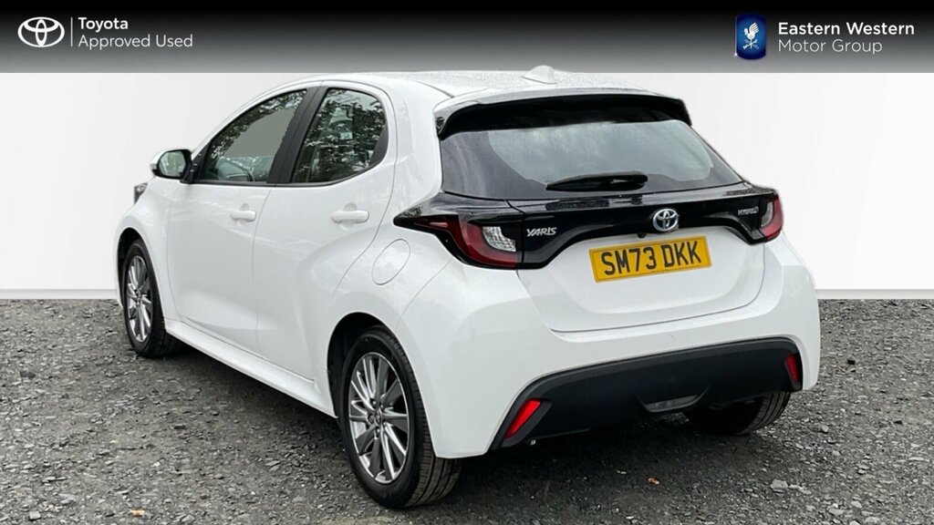 Toyota Yaris 1.5 Vvt-h Icon E-cvt Euro 6 Ss SM73DKK White #4