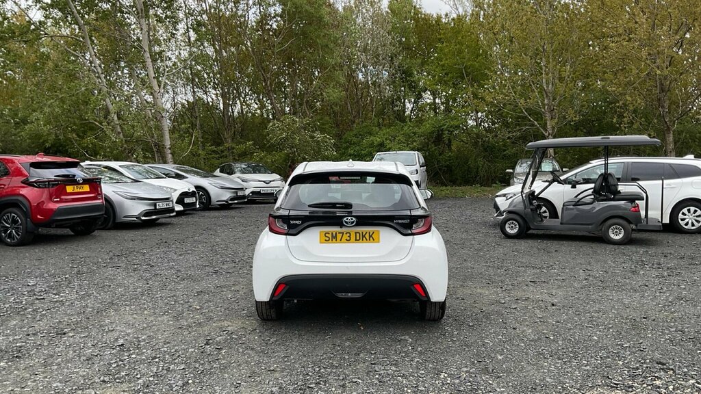 Toyota Yaris 1.5 Vvt-h Icon E-cvt Euro 6 Ss SM73DKK White #6