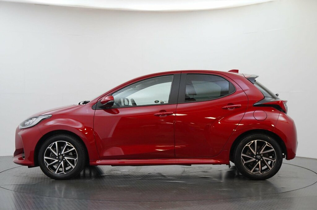 Toyota Yaris 1.5 Vvt-h Design E-cvt Euro 6 Ss BK23XUU Red #4