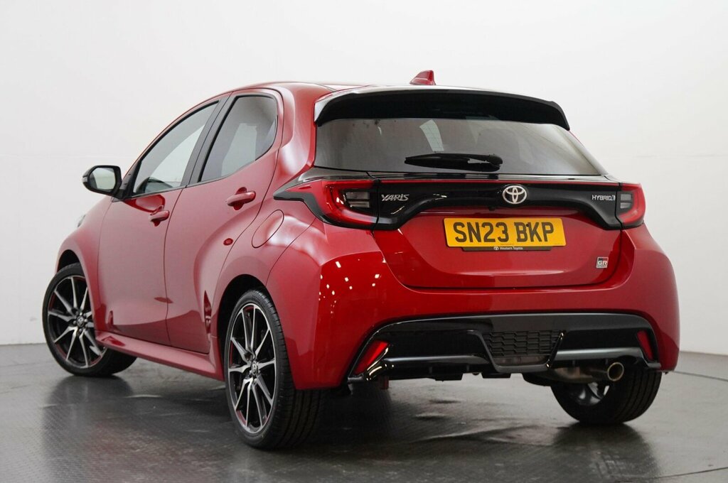 Toyota Yaris 1.5 Vvt-h Gr Sport E-cvt Euro 6 Ss SN23BKP Red #3