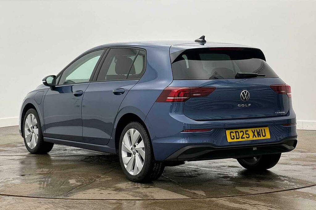 Volkswagen Golf 1.5 Tsi 204 Match Ehybrid Dsg GD25XWU Blue #3