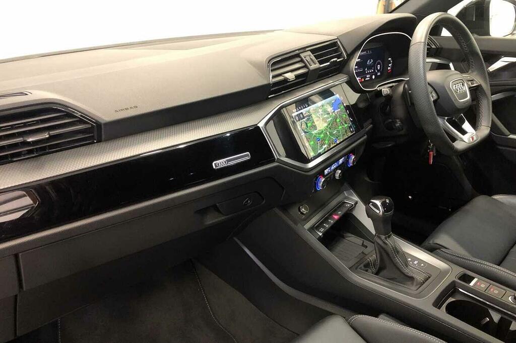 Audi Q3 Black Edition 35 Tfsi 150 Ps S Tronic SL25ENV Black #2