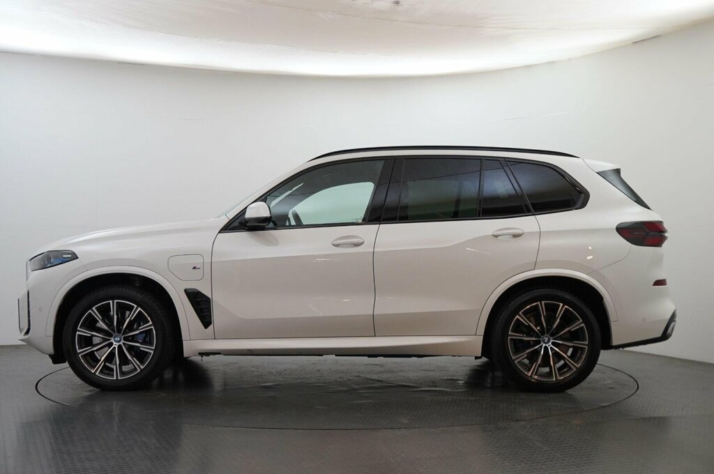 BMW X5 X5 Xdrive50e M Sport MH24HZT White #4