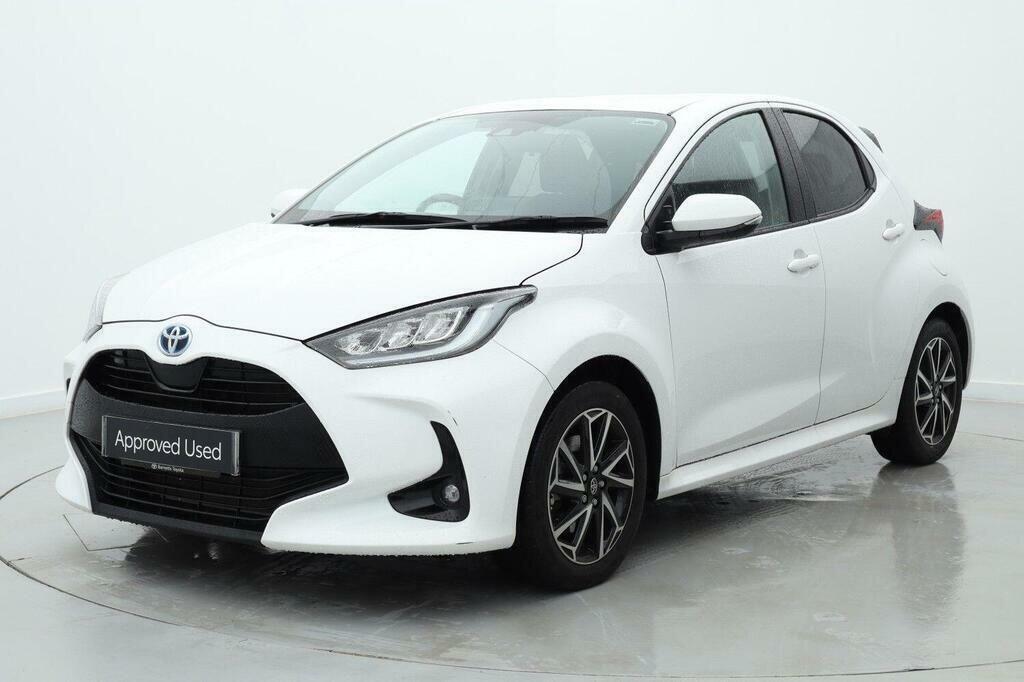 Toyota Yaris 1.5 Vvt-h Design Hatchback Hybrid E-cvt ST24EOO White #3