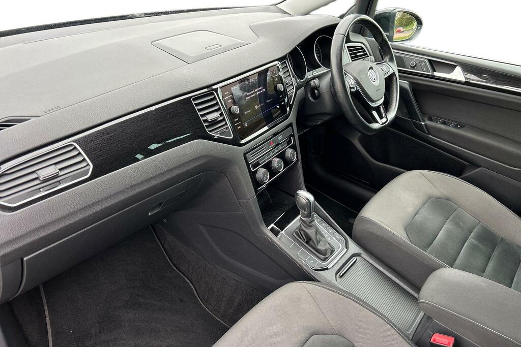 Volkswagen Golf SV 2.0 Tdi 150 Gt Dsg Black #4
