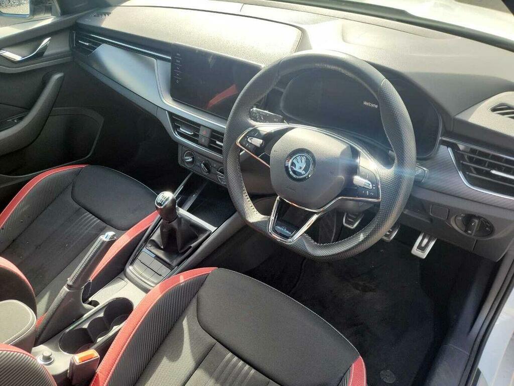 Skoda Kamiq 1.0 Tsi 110 Monte Carlo EJ72KNN Black #6