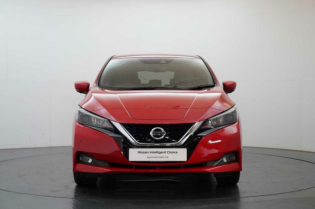 Nissan Leaf 40Kw N-connecta With Sat Nav And 360 View Cam AE71YNN Red #4