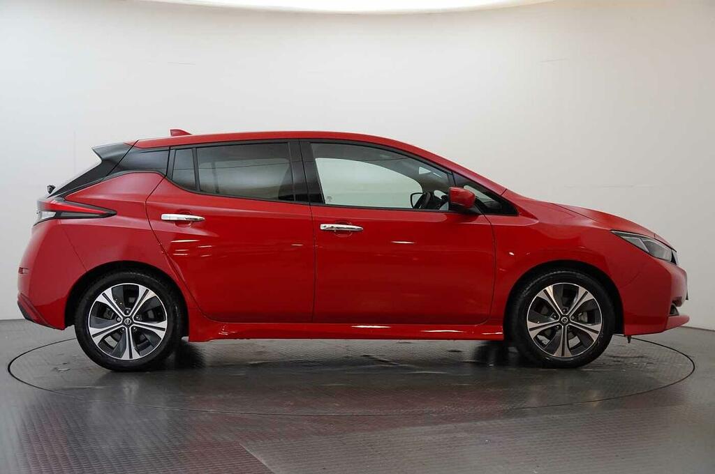Nissan Leaf 40Kw N-connecta With Sat Nav And 360 View Cam AE71YNN Red #6