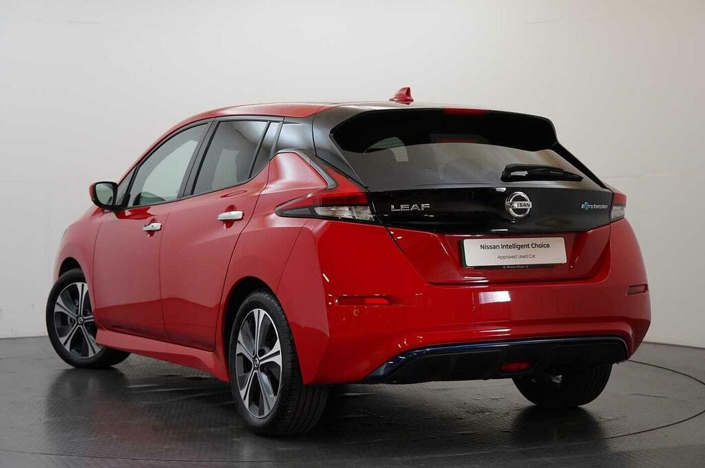Nissan Leaf 40Kw N-connecta With Sat Nav And 360 View Cam AE71YNN Red #3