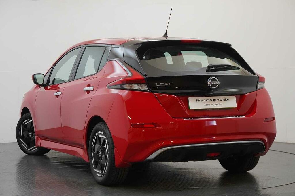 Nissan Leaf 39Kw Acenta With Rear View Camera And Intelli SA72FSV Red #3