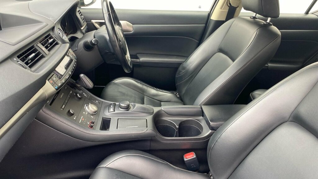 Lexus CT 1.8 200H Executive Edition Hatchback Hy SJ67PXY Black #6