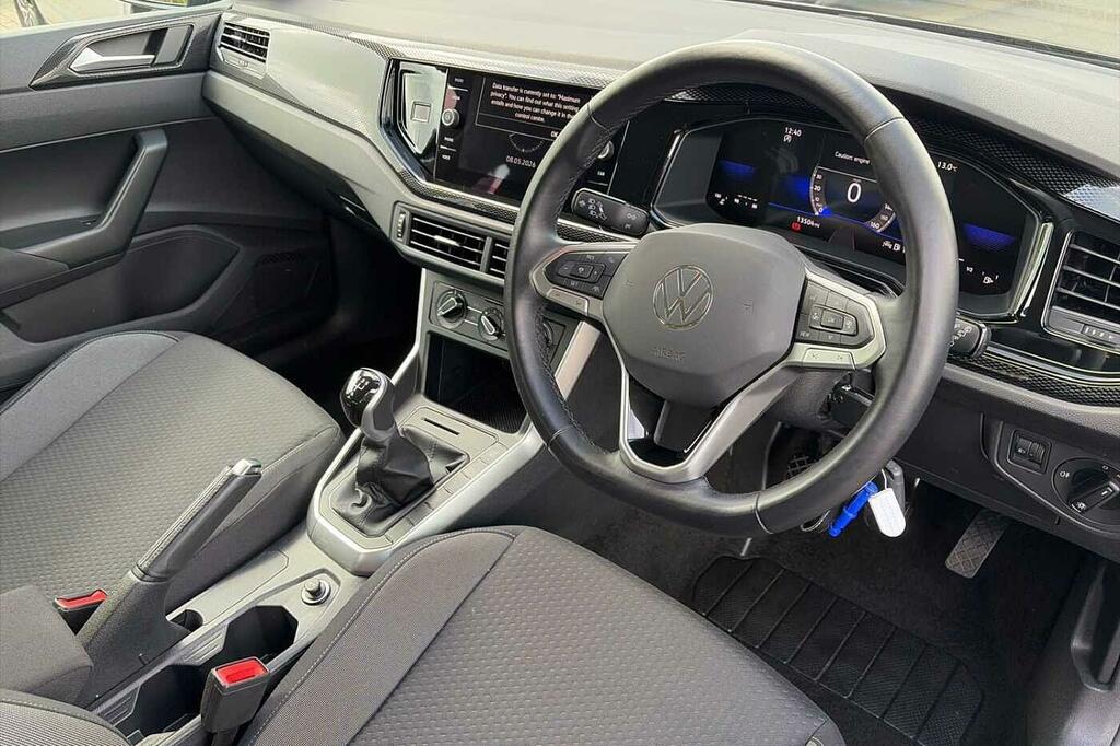 Volkswagen Polo 1.0 Tsi Life SL24ORF Black #6