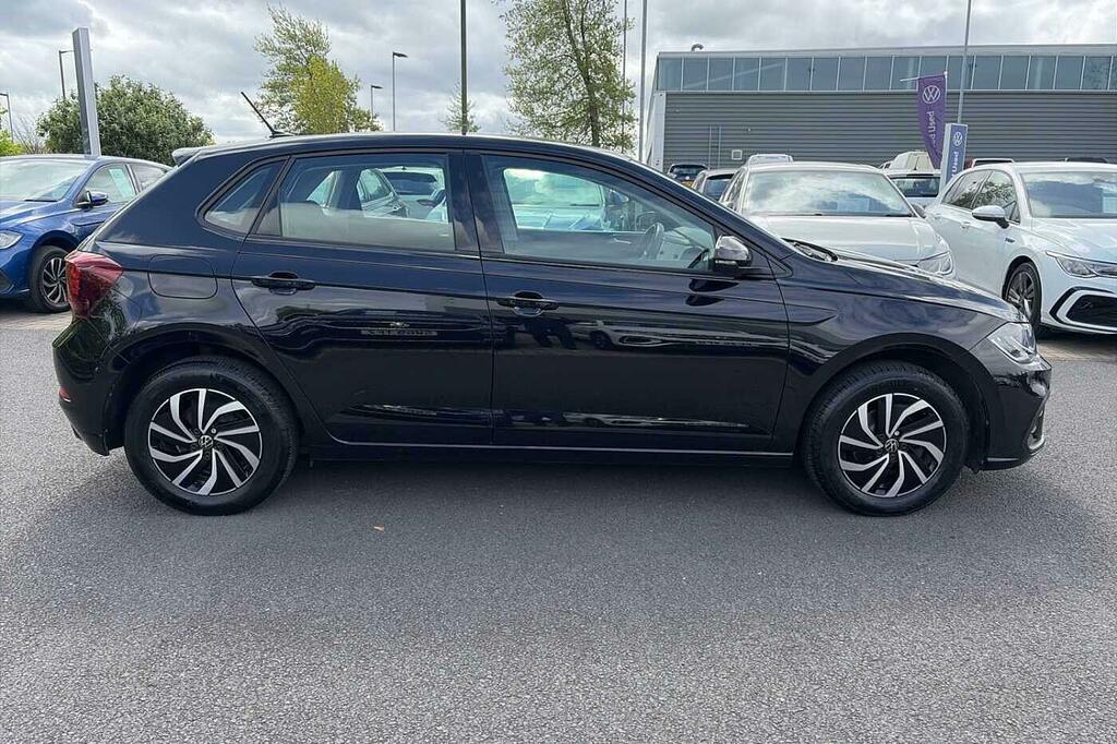 Volkswagen Polo 1.0 Tsi Life SL24ORF Black #4