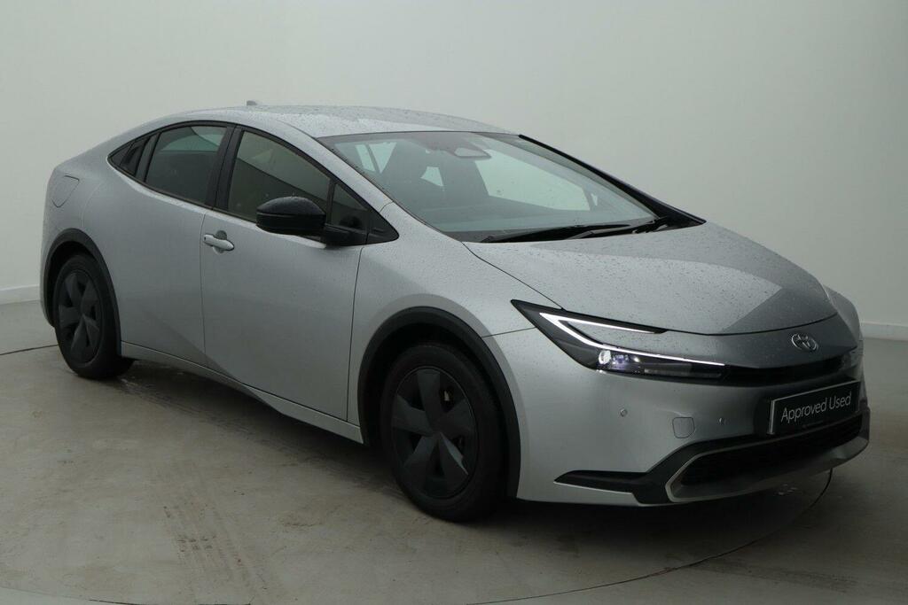 Toyota Prius 2.0 13.6Kwh Design Hatchback Plug-in Hy Silver