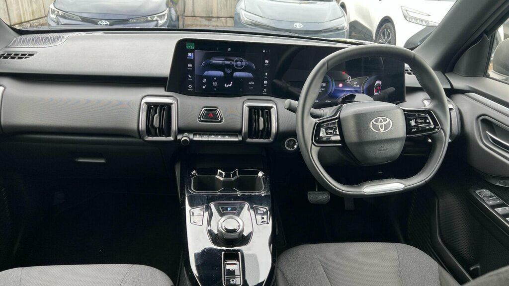 Toyota Urban Cruiser 61Kwh Design SM75YPE Black #6
