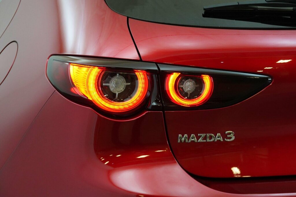 Mazda 3 2.0 E-skyactiv-g Mhev Sport Lux Euro 6 Ss SK23XGF Red #6