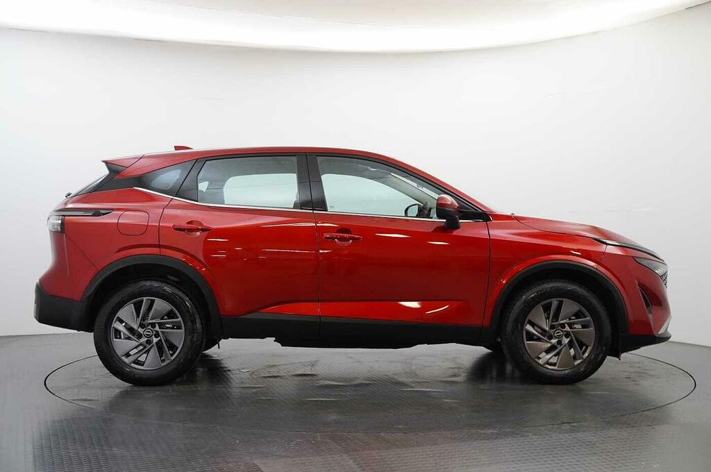 Nissan Qashqai 1.3 Dig-t Mh 140 Acenta Premium With Rear View Cam DF74VLR Red #6