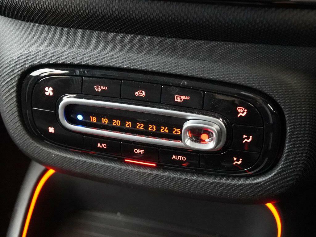 Smart Fortwo Cabrio 60Kw Eq Pulse Premium 17Kwh 22Kwch Silver #21